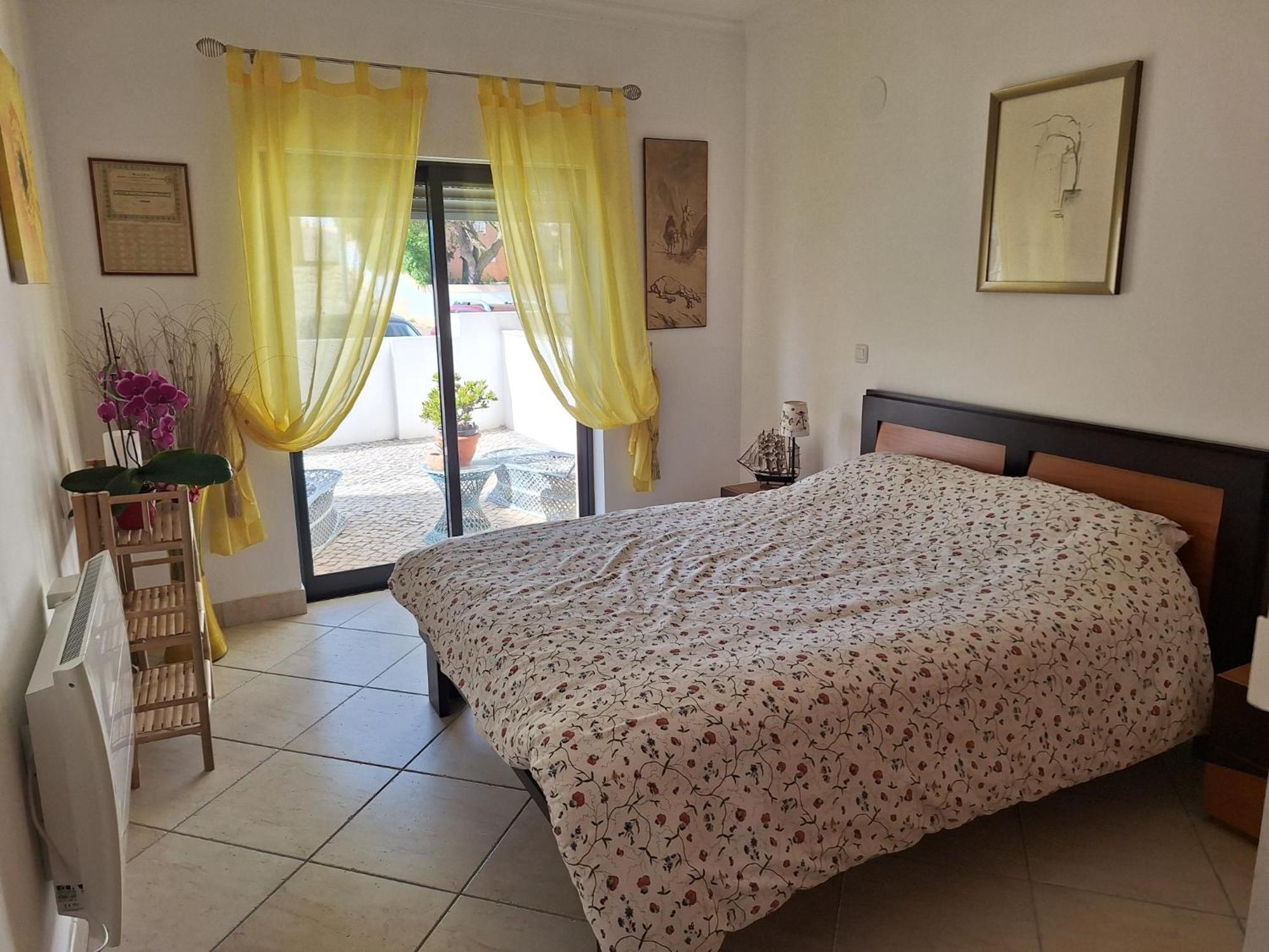 Great 2 Bedroom Apartment With Communal Pool ลากอส ภายนอก รูปภาพ